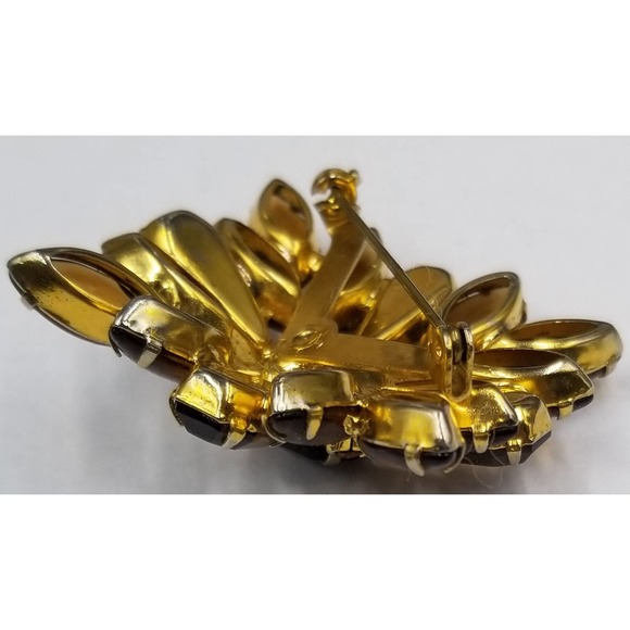 Vintage Unsigned Topaz Diamond Shaped Rhinestones Brooch & D&E? Clip Earrings - Picture 4 of 9